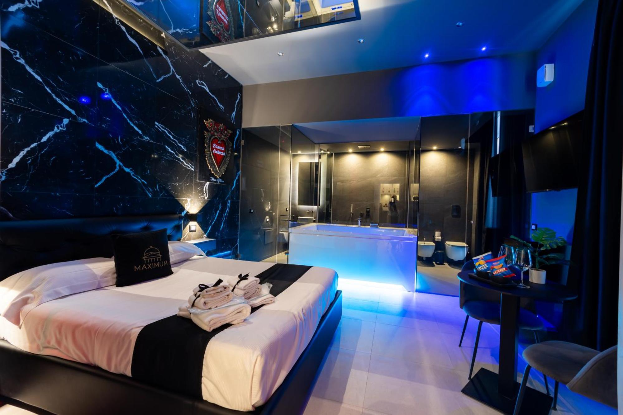 Maximum Suite & Spa — Fotos 3